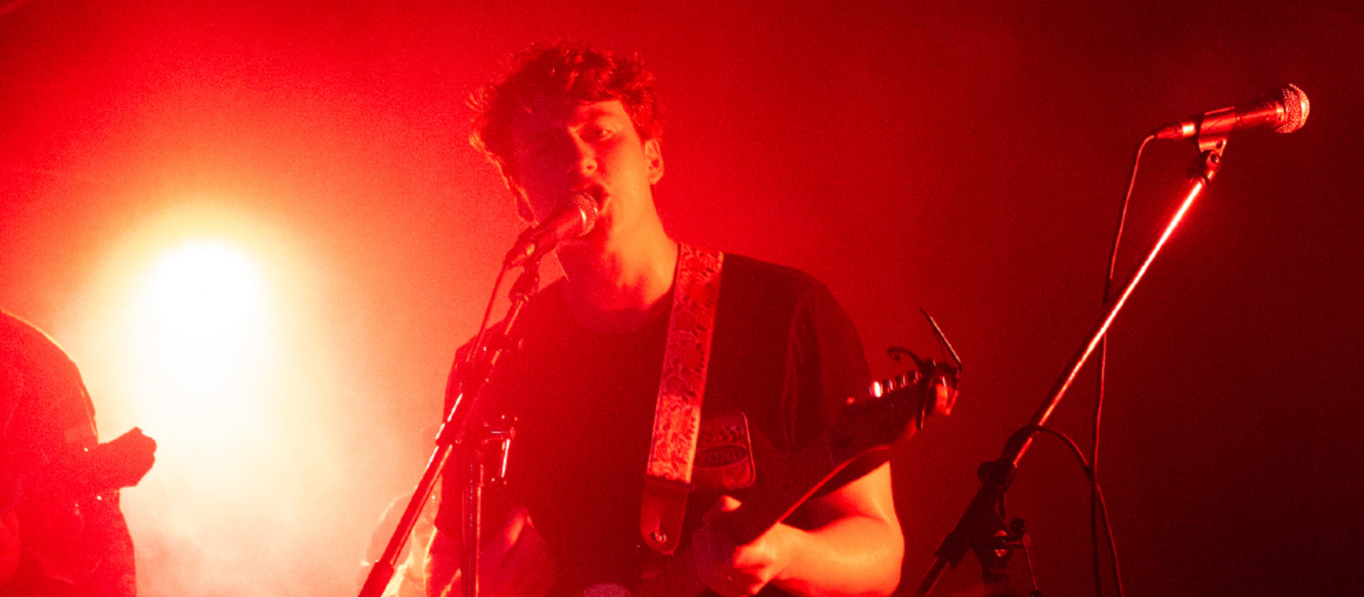 Image of Geotabber playing the guitar