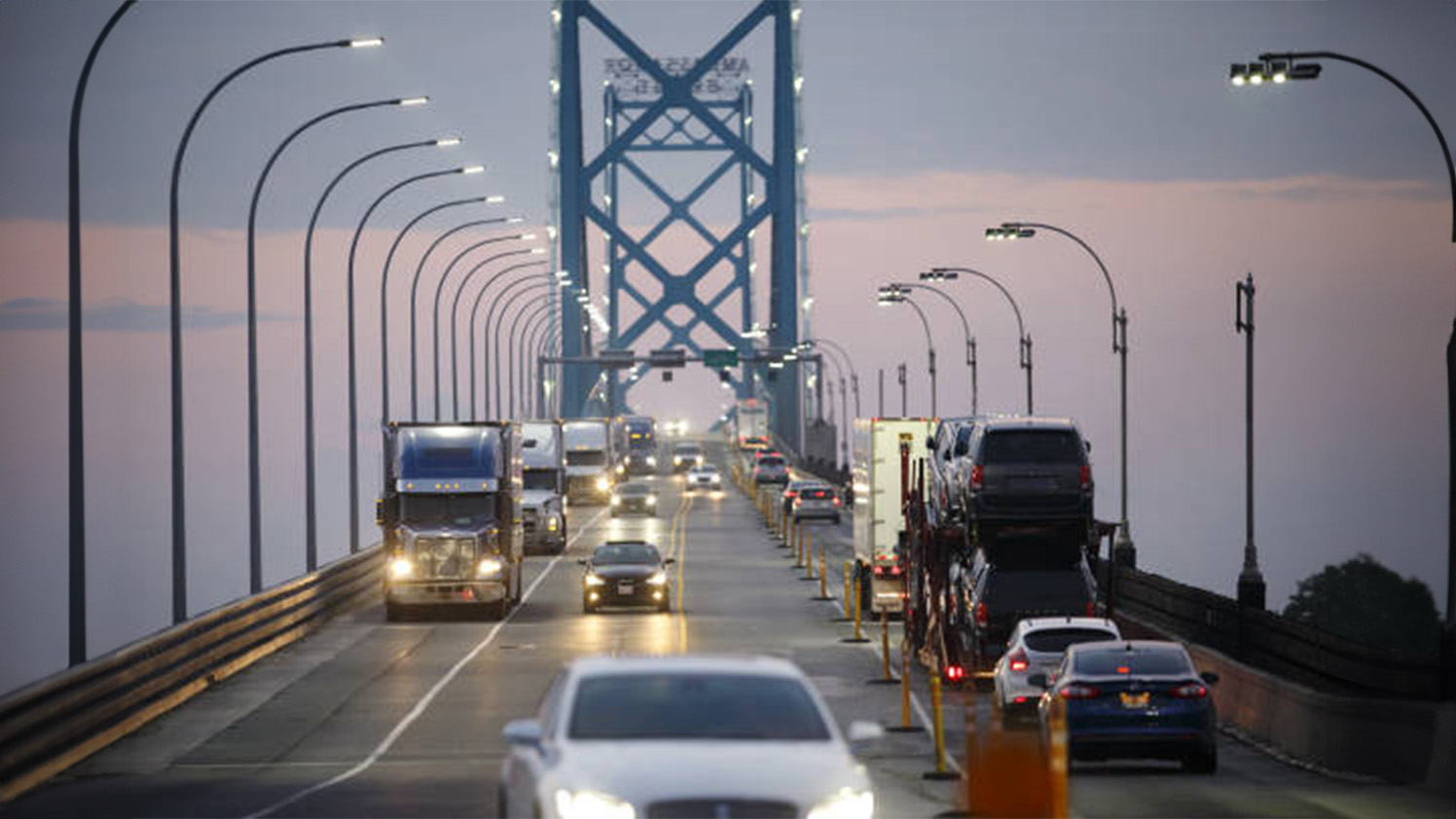 Image of Ambassador bridge with traffic